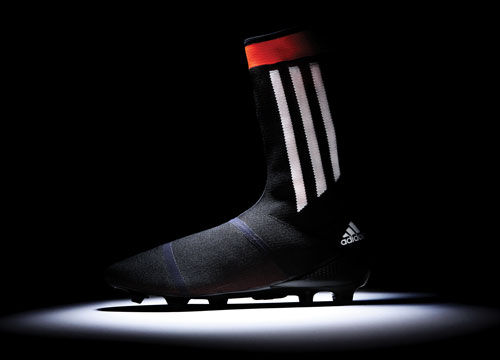阿迪达斯adidas耐克nike推出贴脚